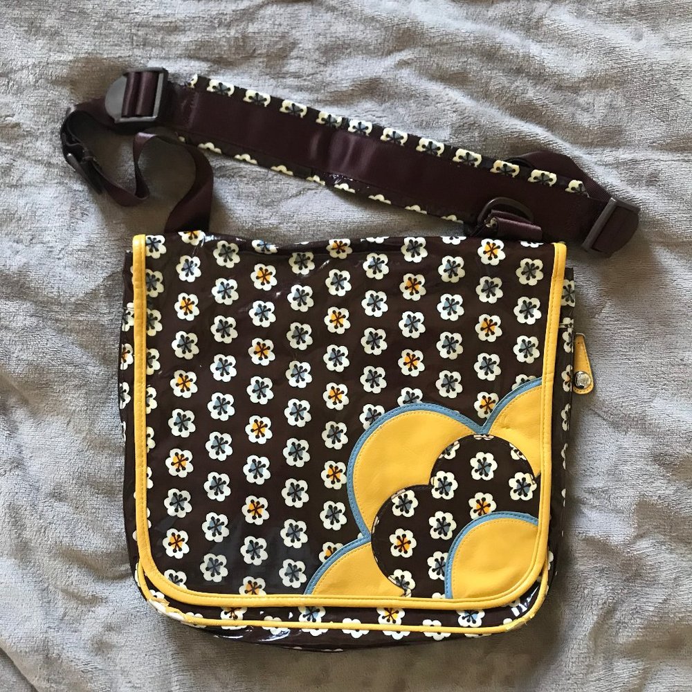 Vera Bradley Frill Messenger Bag